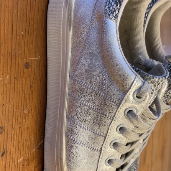 Women's Gola Orchid II Snakeskin Sneakers - Picture 5 of 8